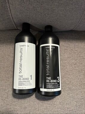 Matix Total Results The Re-Bond Black and White Hair Conditioner Set